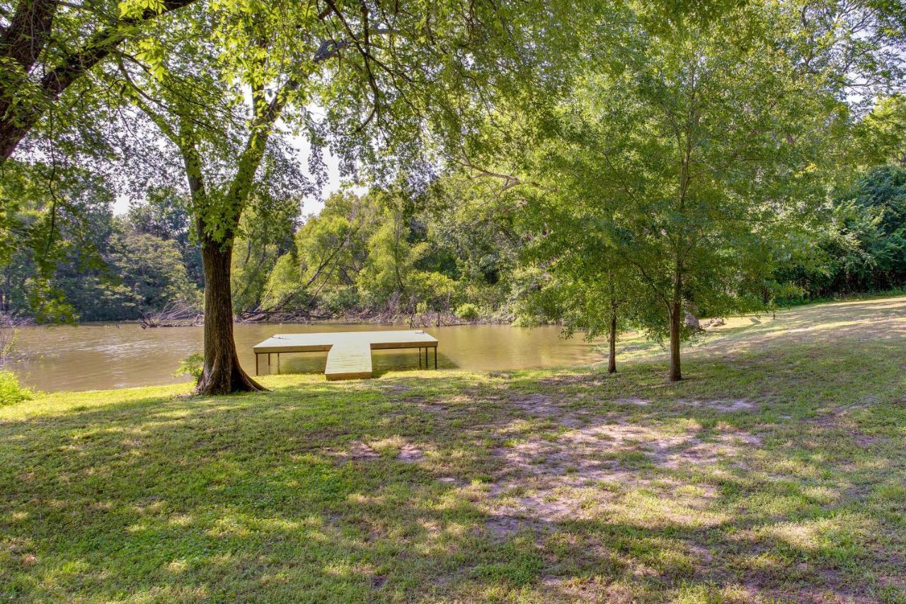 Lake Tawakoni Vacation Rental With Dock And Fire Pit! Wills Point Exterior photo